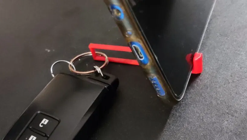 Móc Khóa Kiêm Đế Đựng Điện Thoại - Image 3