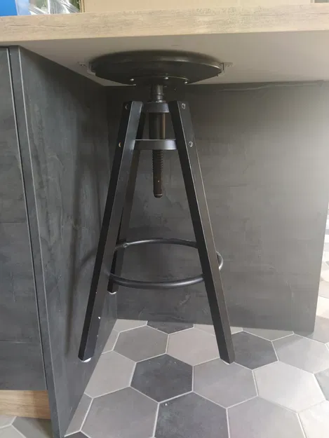 Giá đỡ ghế đẩu quầy bar - Image 1