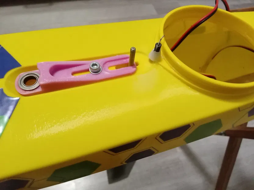 Mô hình thuyền buồm Manta 2017 RG65 - Image 5