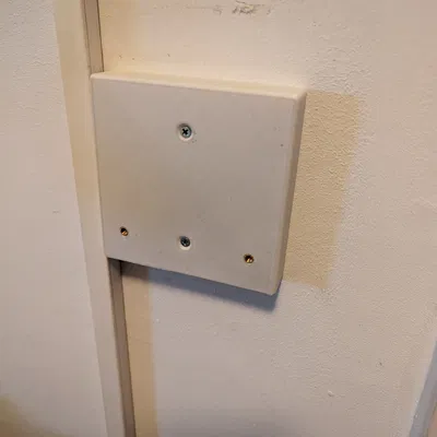 Đế Chụp Công Tắc Đèn Thay Thế, Nếu Bạn Dùng Điều Khiển Thông Minh