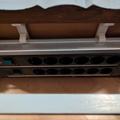 Bản sửa đổi cho Giá đỡ Brennenstuhl Lớn hơn