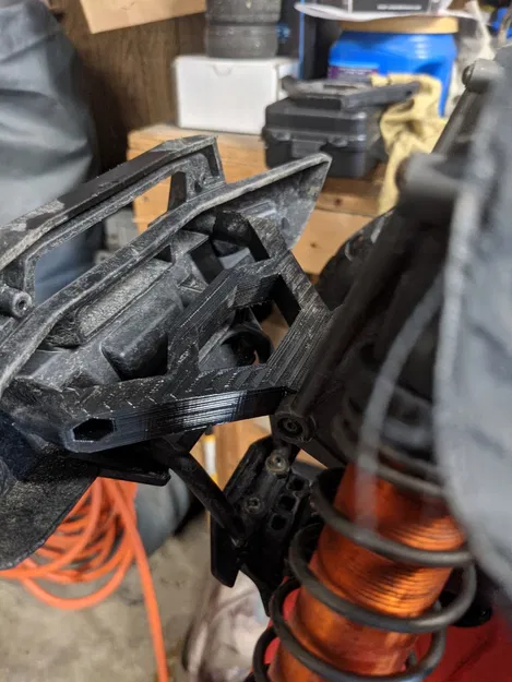 Đế Cản Sau Cùng Cho X-Maxx - Image 2