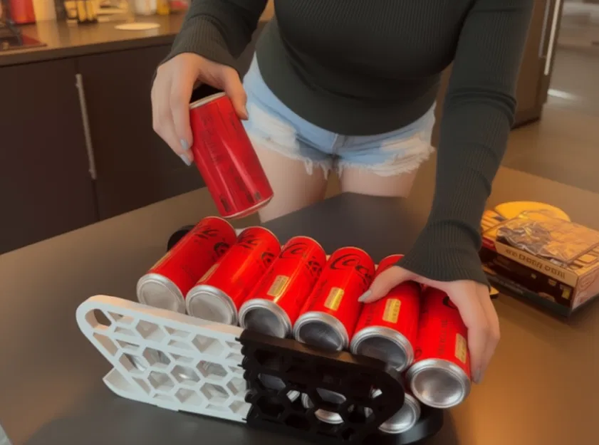 Hộp Đựng Lon Kiểu Âu Cho Lon Cao 330ml - Image 1