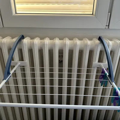 Giá phơi đồ gắn bộ tản nhiệt kiểu cũ