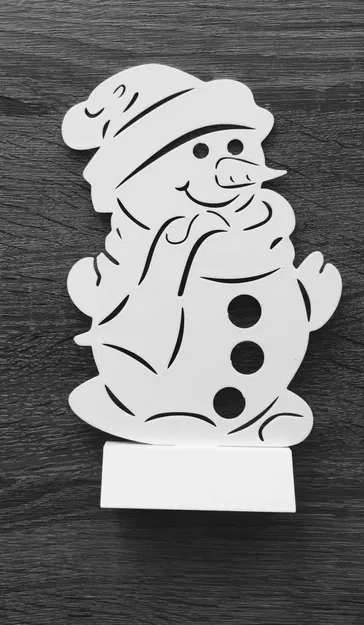 Người Tuyết Trên Chân Đế - Image 1