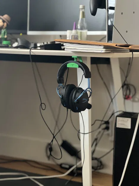 Móc Treo Tai Nghe Dưới Gầm Bàn - Image 1