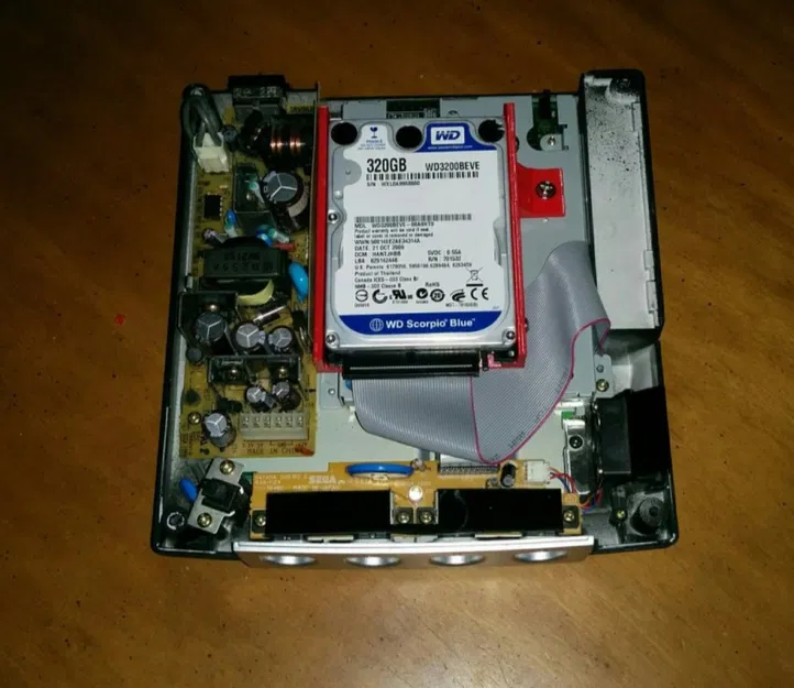 Giá đỡ ổ cứng 2.5" gắn trong cho Sega Dreamcast - Image 1