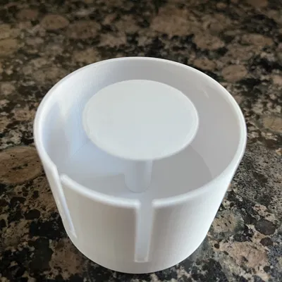 Chân đế và chỗ giữ dây camera Blink đơn giản