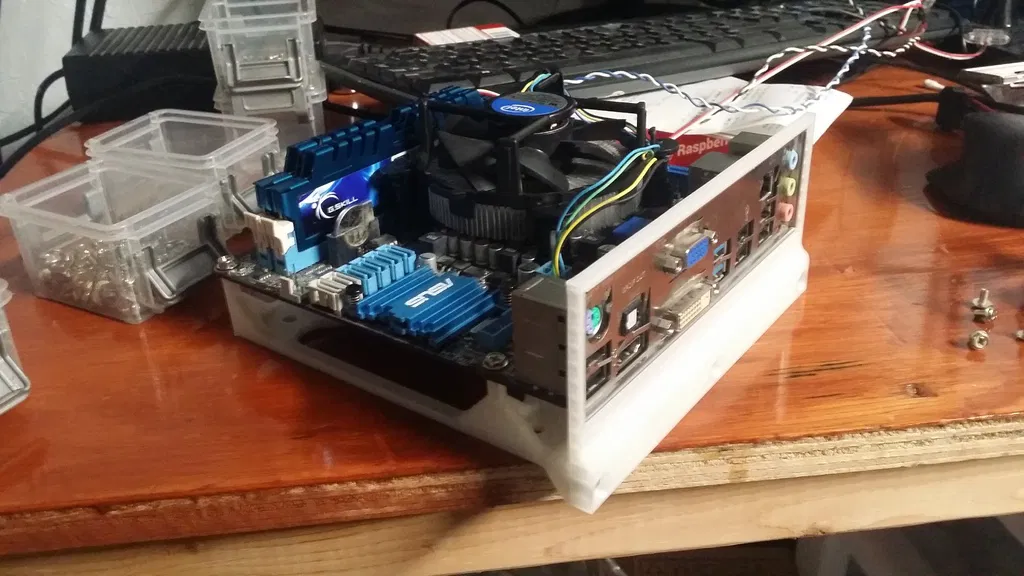 Đế Treo Tường Cho Main ITX - Image 2