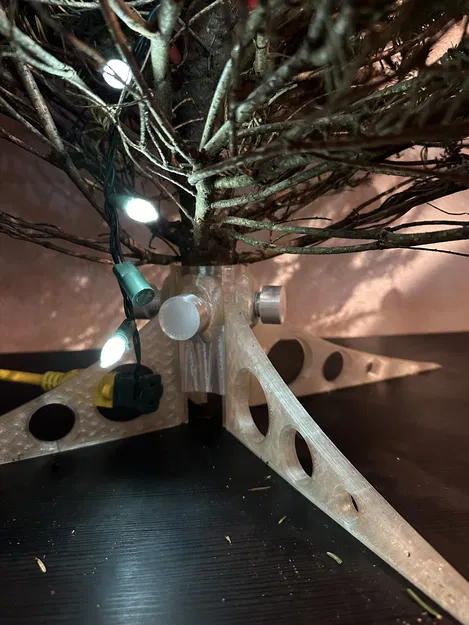 Chân đế cây thông Noel - Image 2