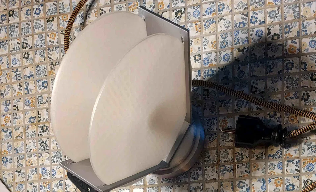 Đèn Bàn Phong Cách Art Deco - Image 1