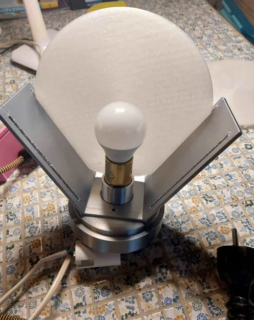 Đèn Bàn Phong Cách Art Deco - Image 3