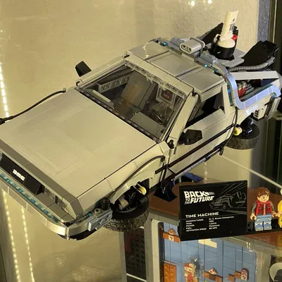 Đế Dựng Lego BTTF DeLorean (10300)