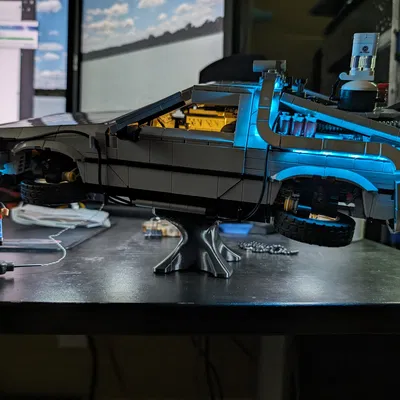 Chân đế Lego DeLorean (10300) - Dùng được cả với bộ đèn LED