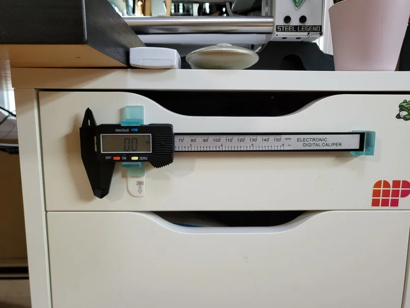 Kẹp Treo Tường Thước Cặp Ngang V2 - Image 1