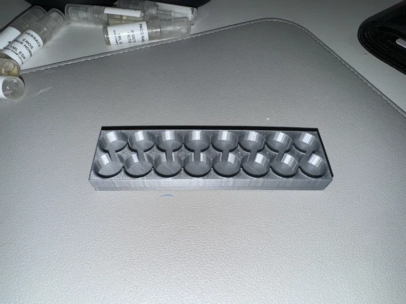 Kệ Đựng Mẫu Nước Hoa 1ml - Image 5