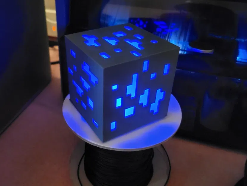 Hộp Quặng Kim Cương Minecraft có Hộp Khuếch Tán Bên Trong Cho Ánh Sáng LED - Image 1