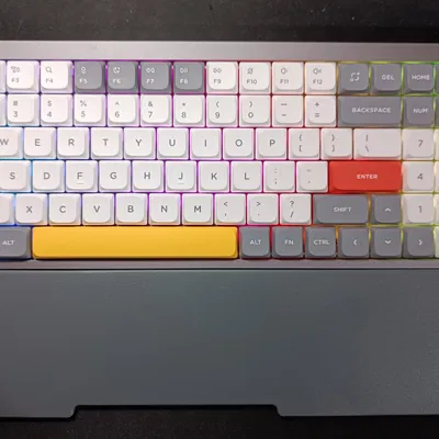 Kê Tay NuPhy Air96 Có Logo Và Chân Đế