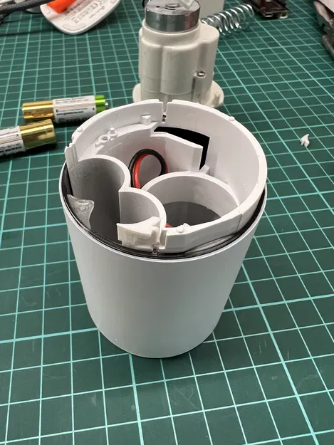 Sửa Lẫy Ngăn Pin Bị Gãy Cho Moes Zigbee Thermostat (TRV) - Image 7