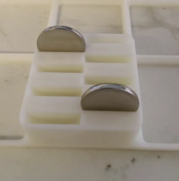 Hộp Pin CR2032 - Gridfinity - Image 1