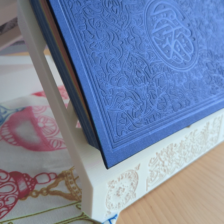 Giá Đỡ Sách Quraan & Kẹp Trang Sách - Image 1