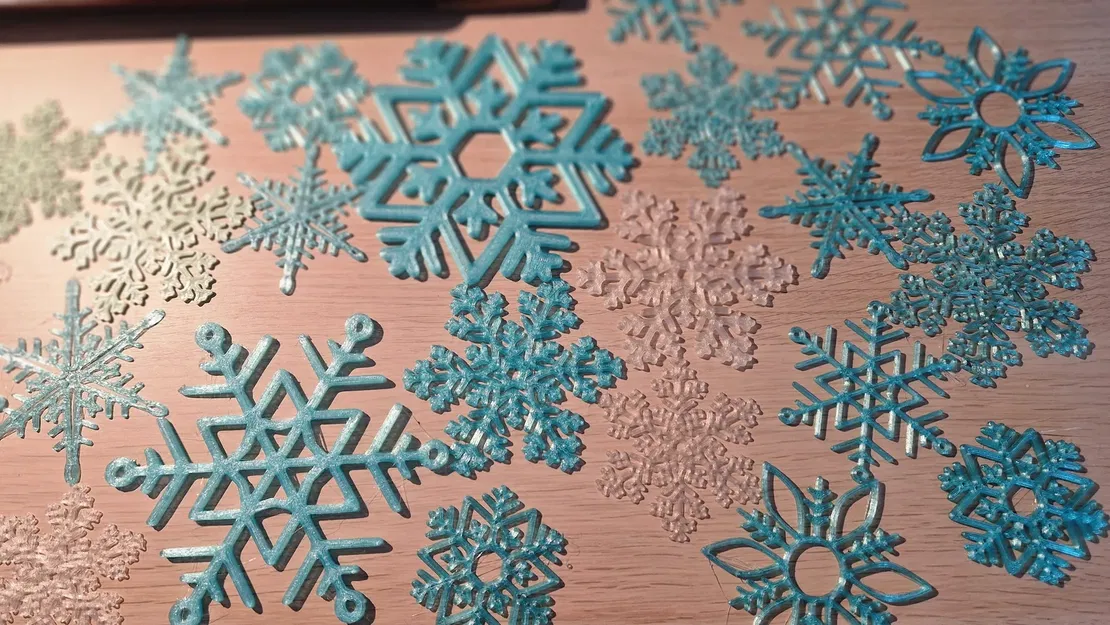 Những Bông Tuyết Trang Trí Cây Thông Noel - Image 1