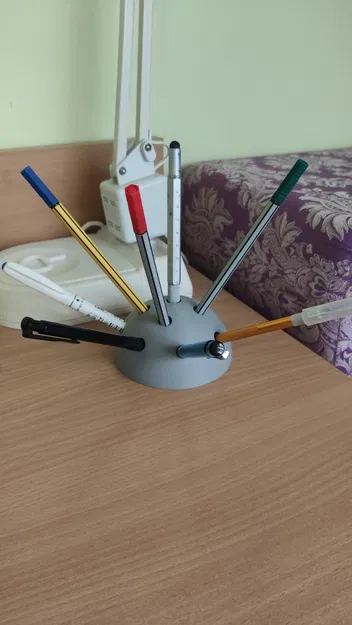 Cái Đế Đựng Bút "Freestyle" Kiểu Con Nhím - Image 1