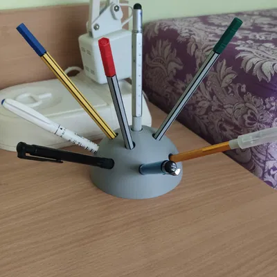 Cái Đế Đựng Bút "Freestyle" Kiểu Con Nhím