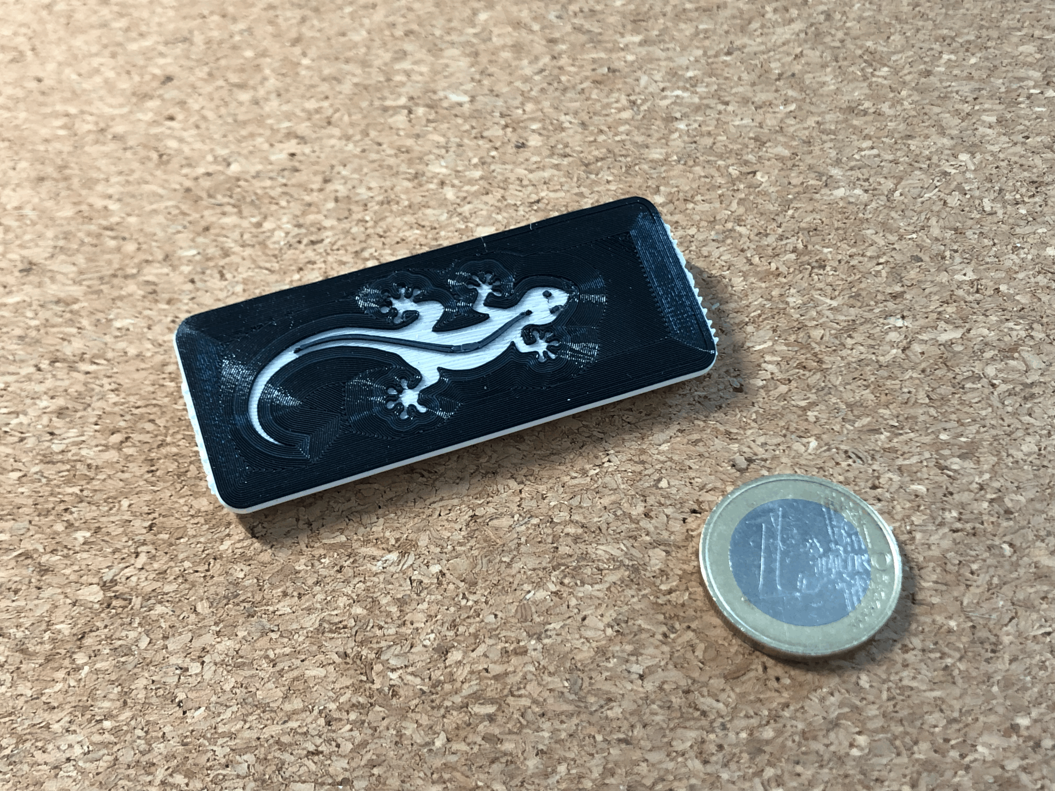 Giá Đỡ Nam Châm Cho Tai Nghe Apple