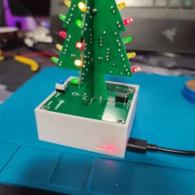 Đế Sạc Pin Cho Cây Thông PCB Giáng Sinh