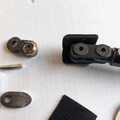 Bộ chuyển đổi giấy nhám Crown Revolution cho tiện gỗ