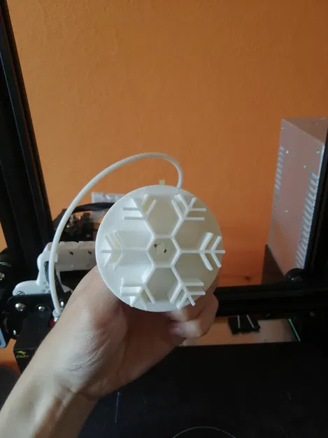 Dụng cụ cắt bánh hình bông tuyết - Image 2