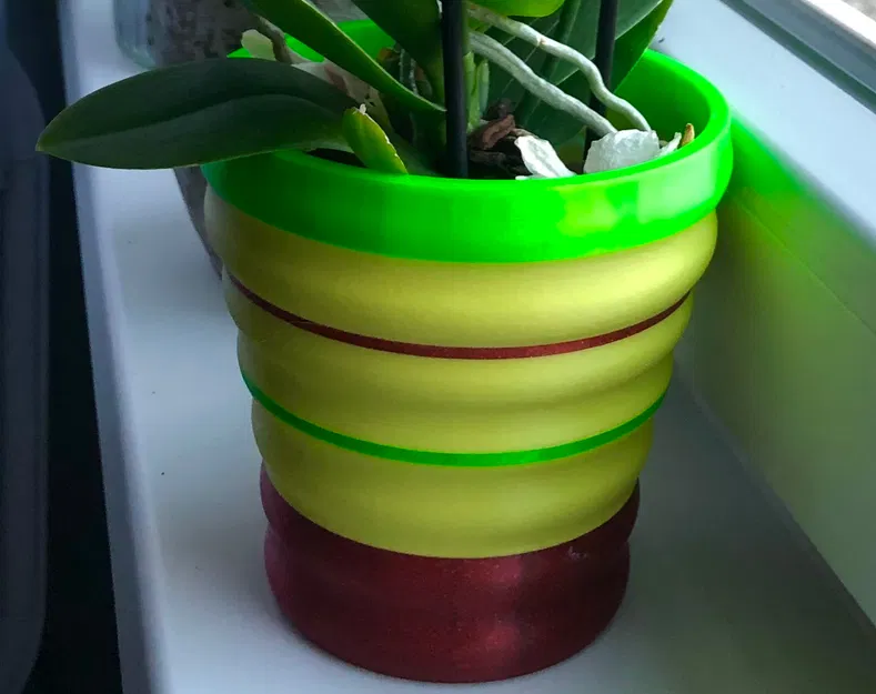 Chậu Hoa Kiểu Dáng Độc Đáo - Image 1