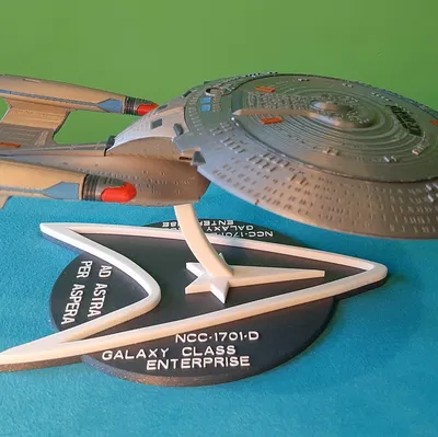 Mô Hình Tàu Enterprise Lớp Galaxy NCC-1701-D