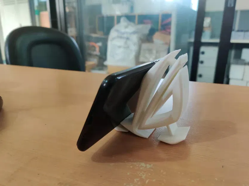 Chân Đế Điện Thoại ROG Strix - Image 2