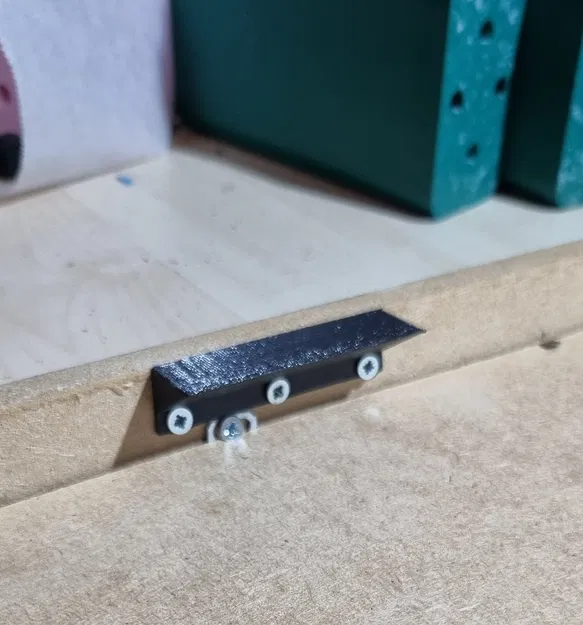 Kẹp Treo Tường Khung Tranh Ikea Ribba Kiểu Pháp - Image 3