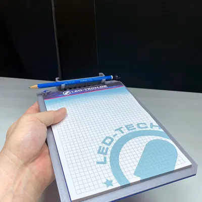 MEETINGmate: Giá đỡ sổ DIN A5 + Hộp âm thanh + Giá cắm bút