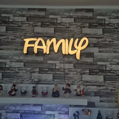 Biển "Family LED Sign"