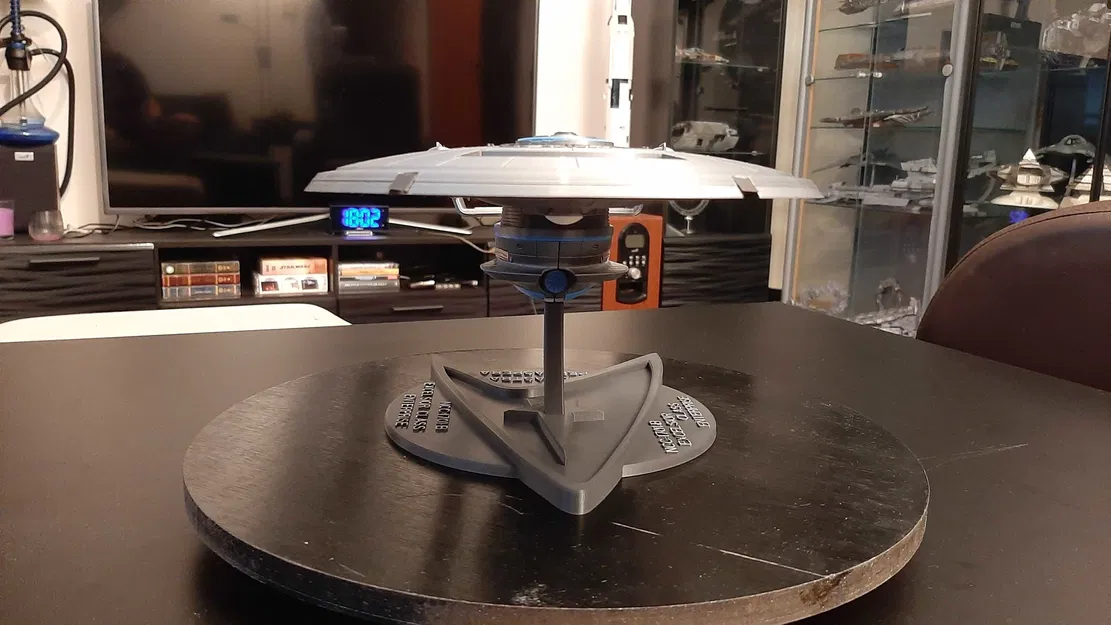 Mô hình tàu Enterprise-B lớp Excelsior - Image 7