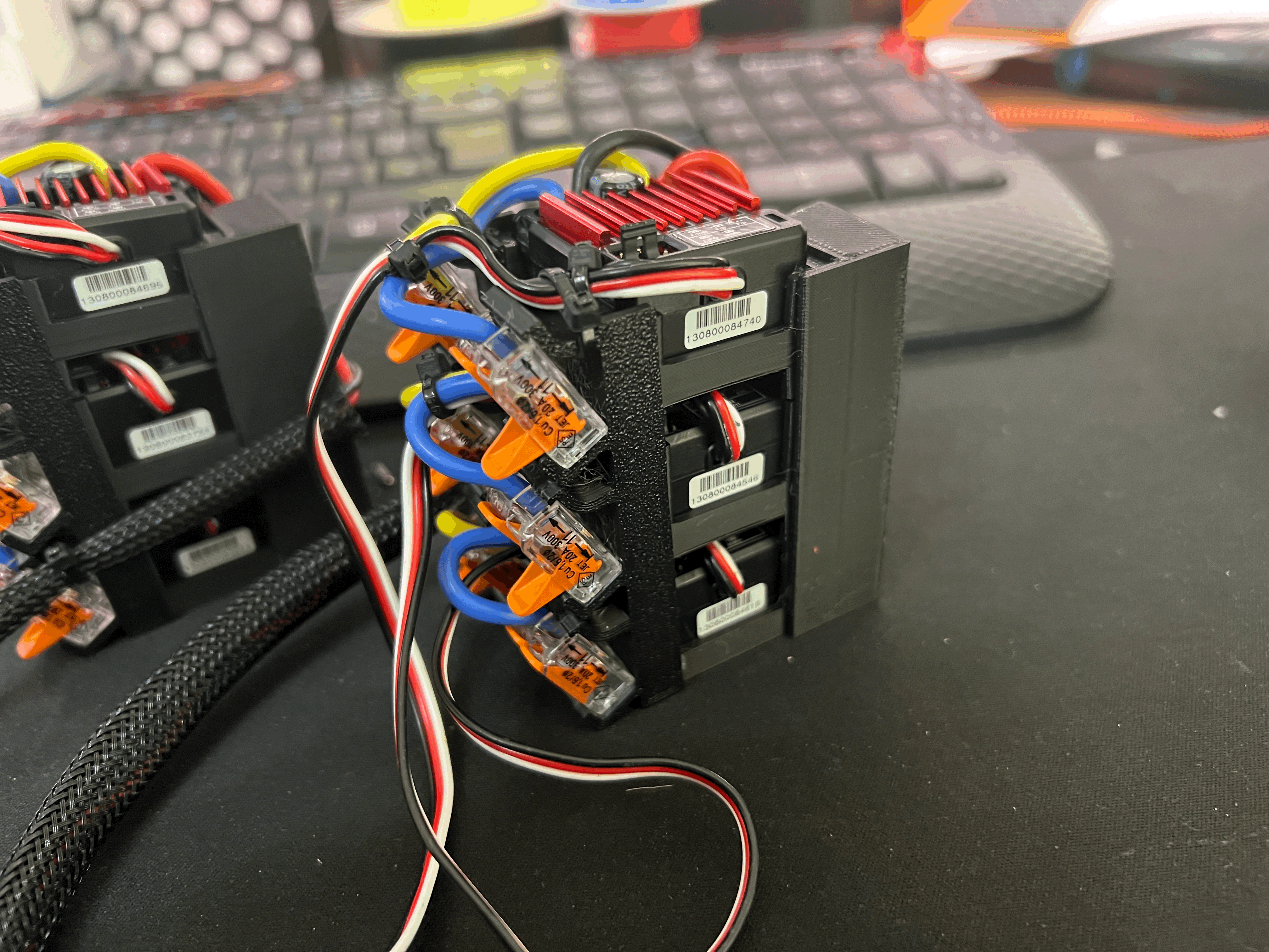 Giá đỡ ESC cho Volvo 550 Burrnie222 tỉ lệ 1/14 - Image 1