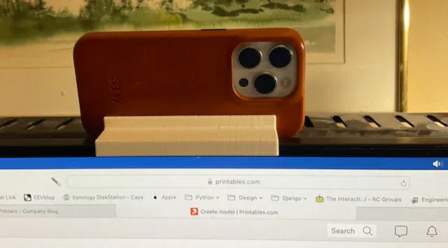 Kẹp Màn Hình iPhone - Image 1