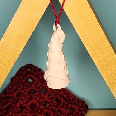 Ngày 12 - Chú Lùn Với Dây Đèn Cây Thông