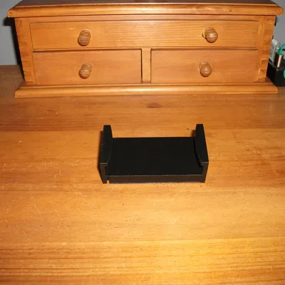 Giá đỡ điện thoại lò xo (Spring Phone Cradle)