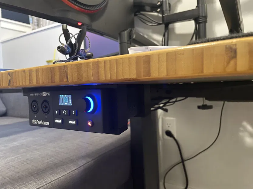 Giá đỡ gắn PreSonus Revelator io24 - Image 2