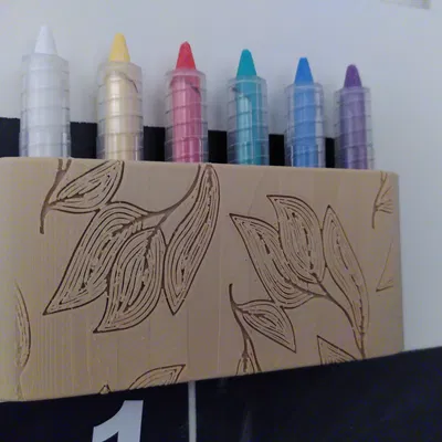 Chân cắm bút phấn (Penholder for chalkpens)