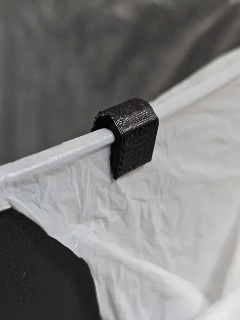 Kẹp túi rác cho thùng rác nhỏ - Image 1