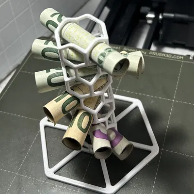 Cột Tổ Ong Lục Giác "Đựng Tiền"