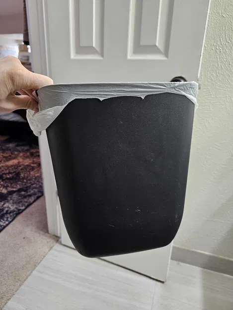 Kẹp túi rác cho thùng rác nhỏ - Image 2