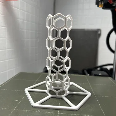 Cột Tổ Ong Lục Giác "Đựng Tiền"