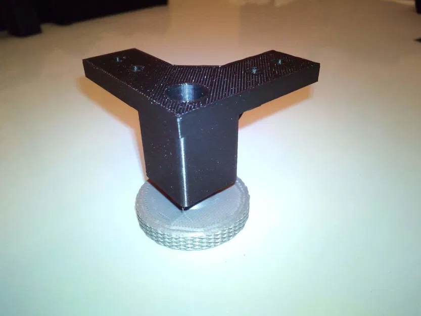 Giá đỡ 2020 cho chân chỉnh độ cao M8 - Image 2